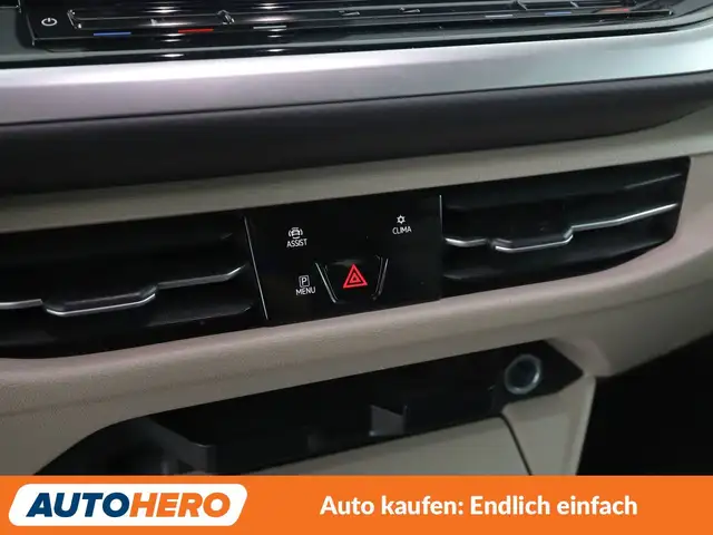 Volkswagen Multivan view 22