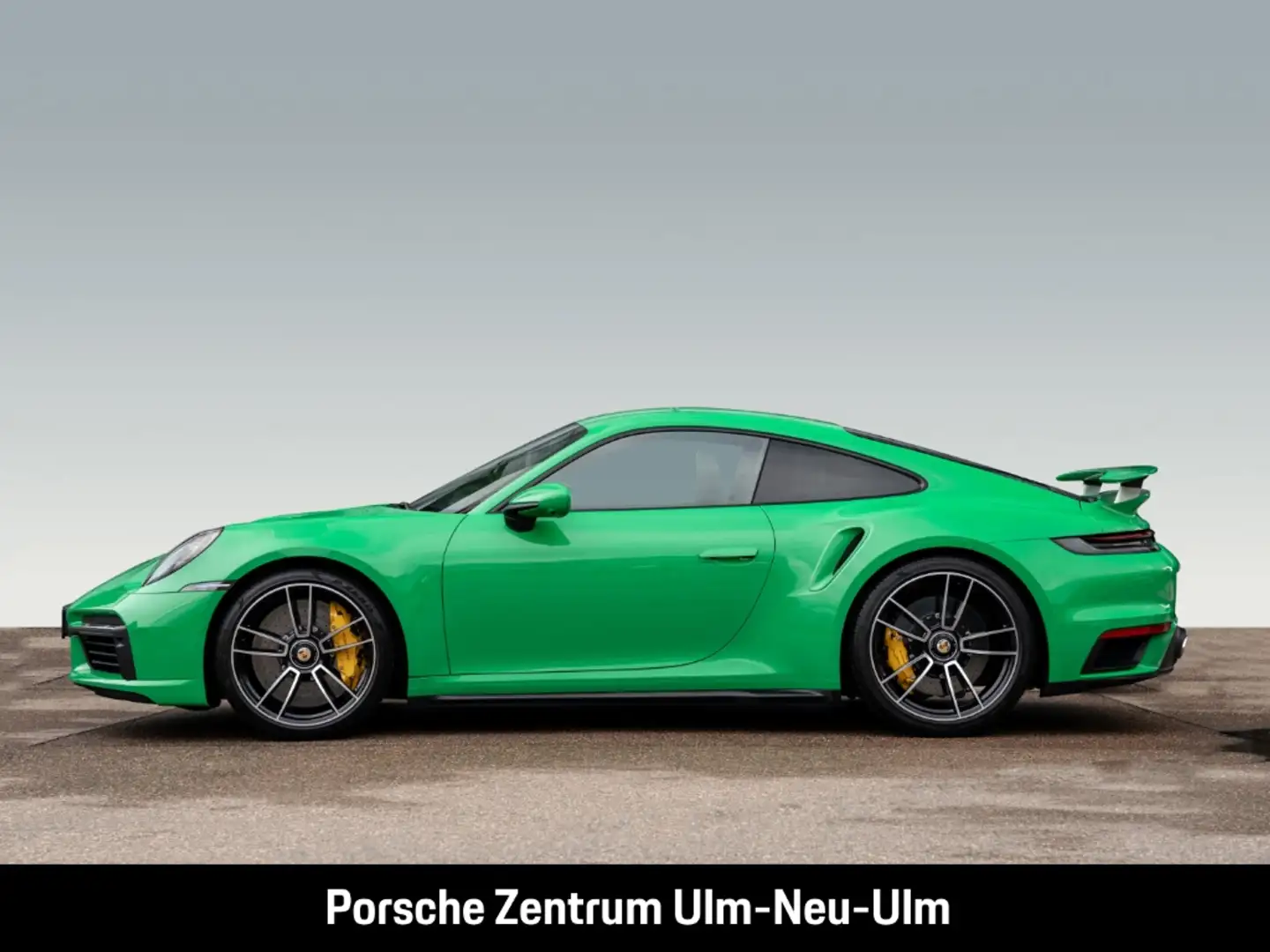 Porsche 992 911 Turbo S Pythongrün Sportabgasanlage LED Vert - 2