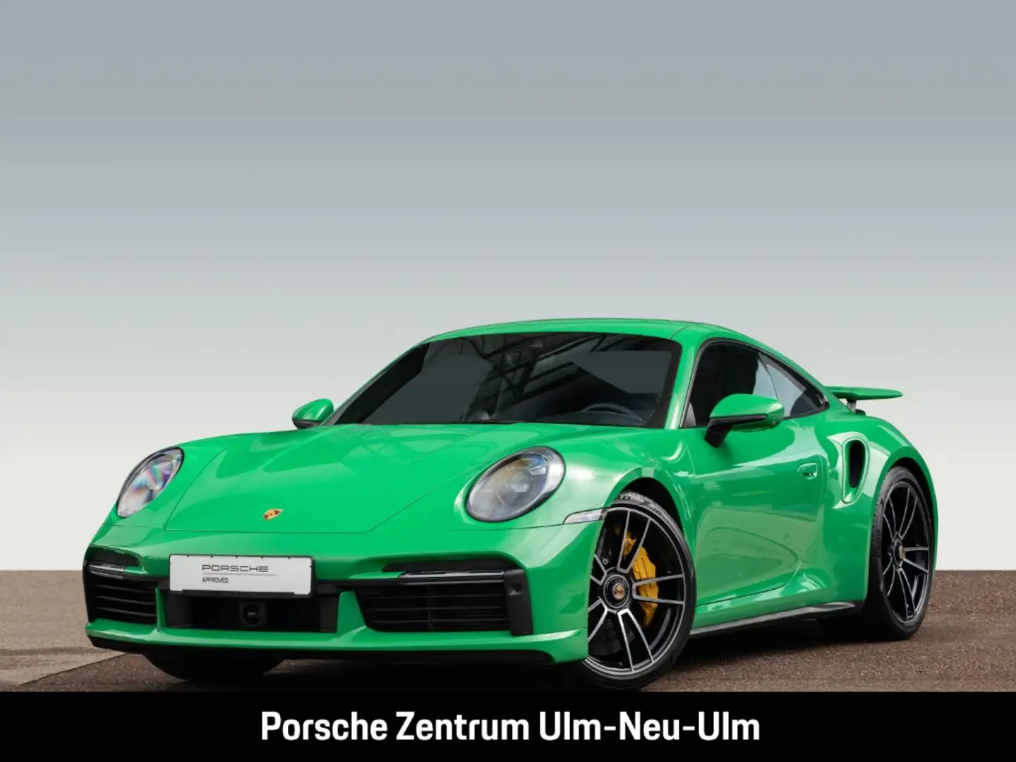 Porsche 992 911 Turbo S Pythongrün Sportabgasanlage LED Vert - 1