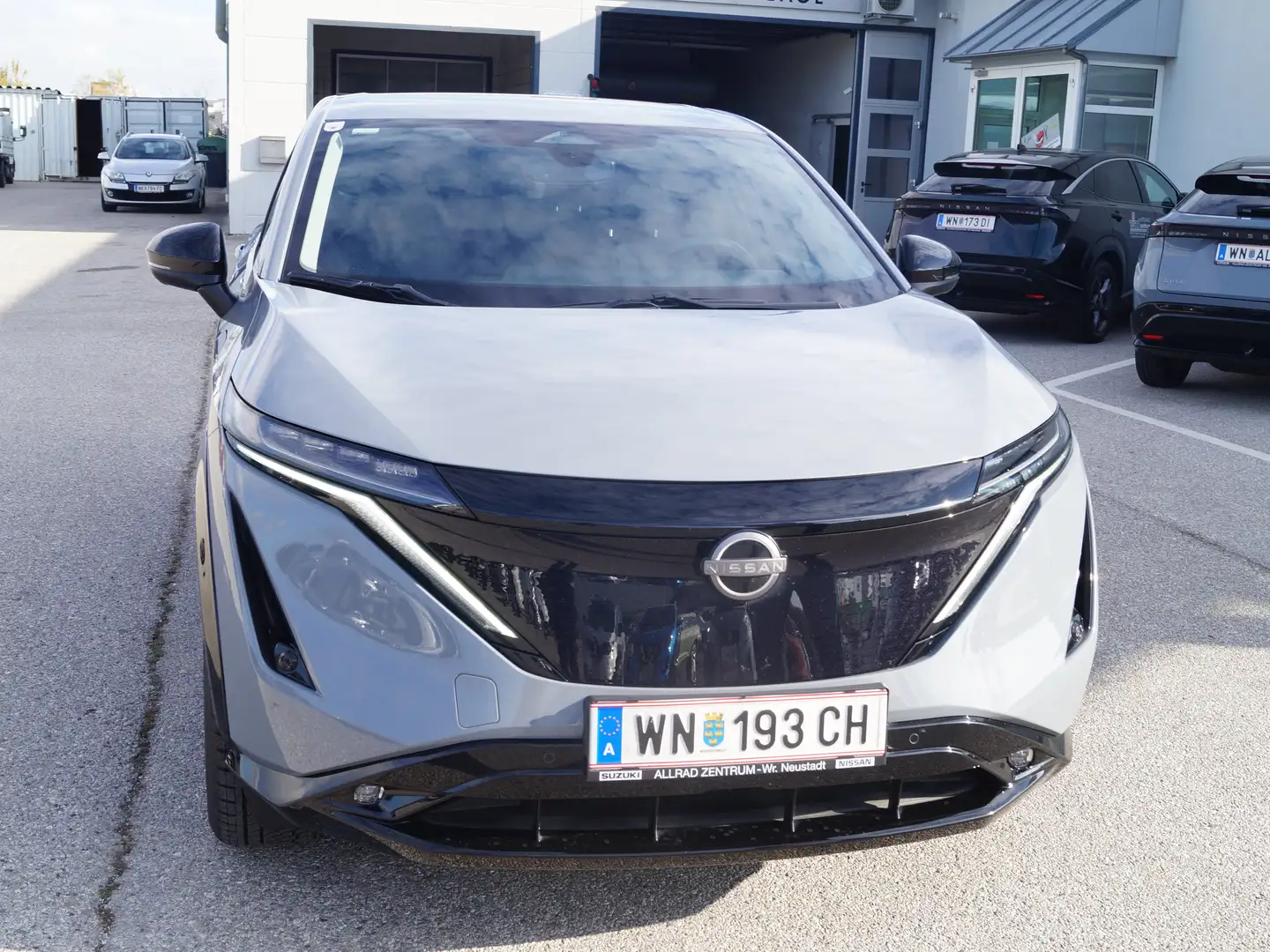 Nissan Ariya 63kWh Advance Aut. Grau - 2