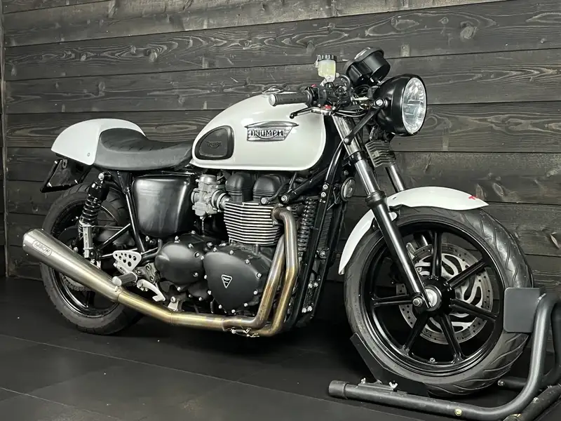 Triumph Bonneville T100 - foto 3