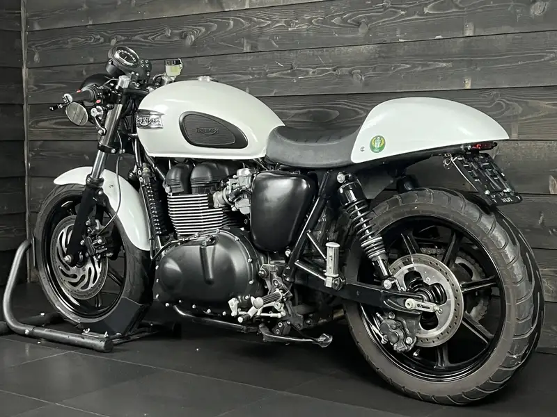 Triumph Bonneville T100 - foto 7