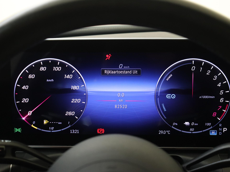 Mercedes-Benz C 300 Estate e AMG Line — photo 12
