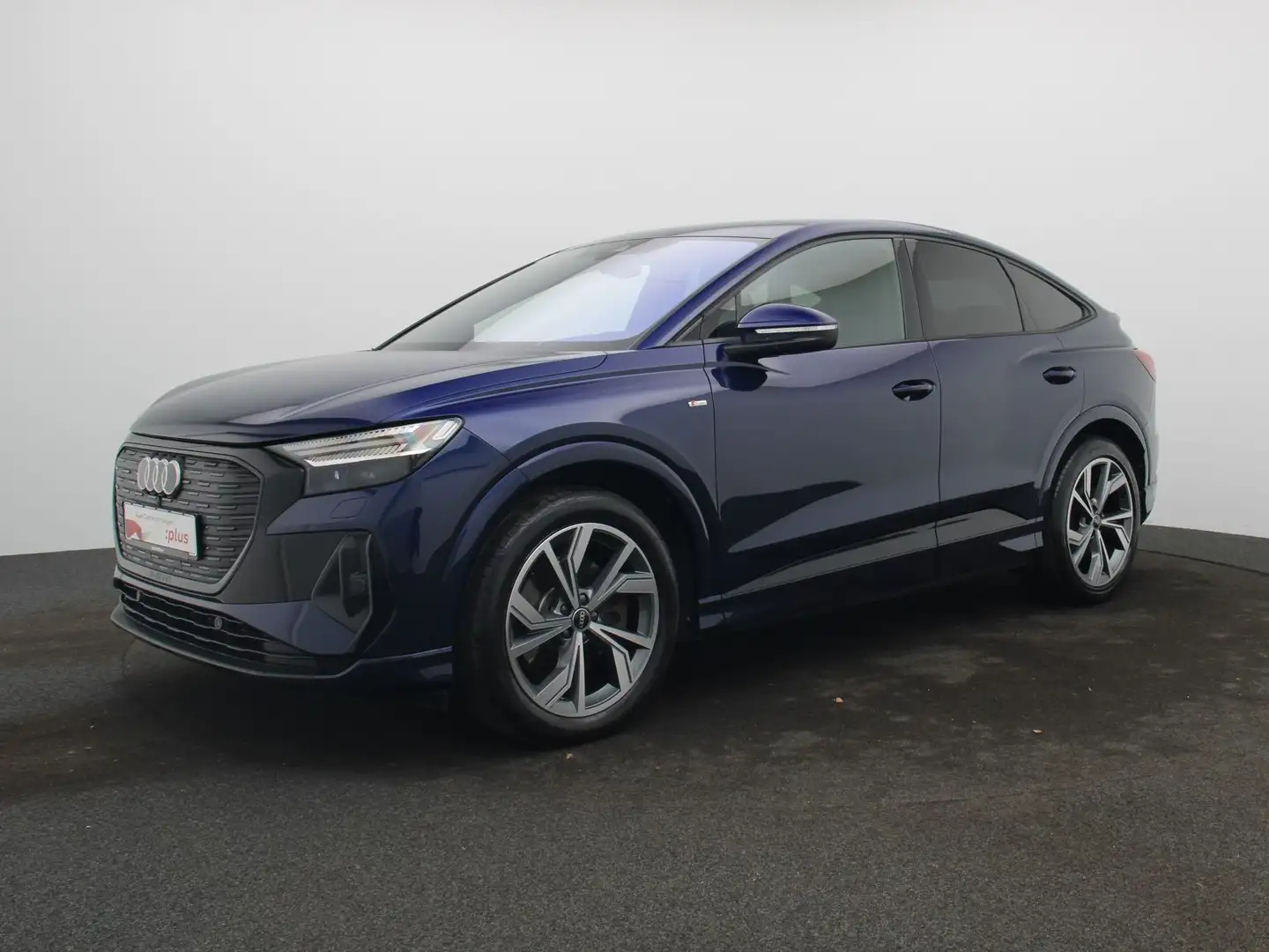 Audi Q4 e-tron S-Line 50 quattro/ Pano, AHK Bleu - 2