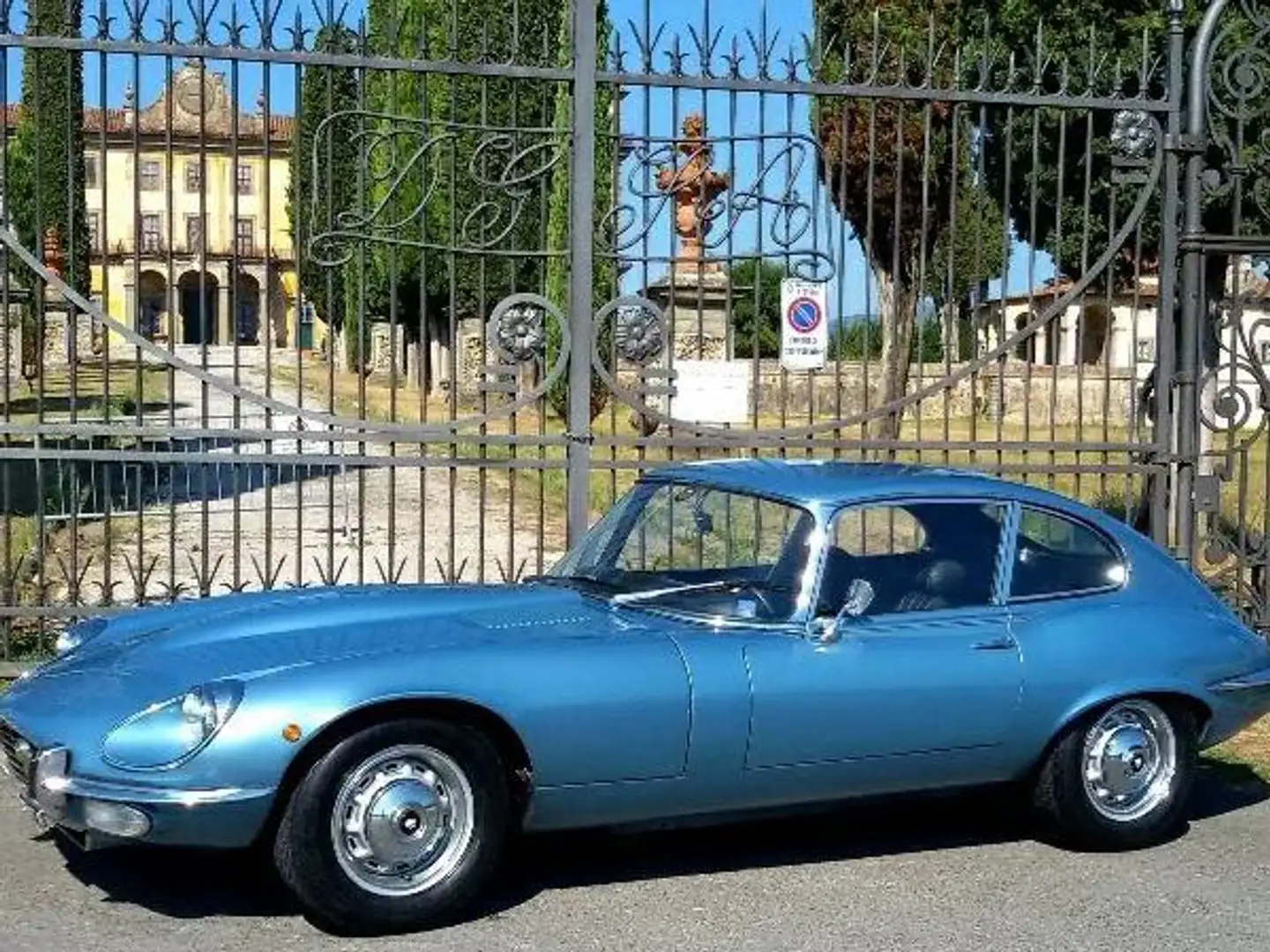 Jaguar E-Type V12 Gris - 1