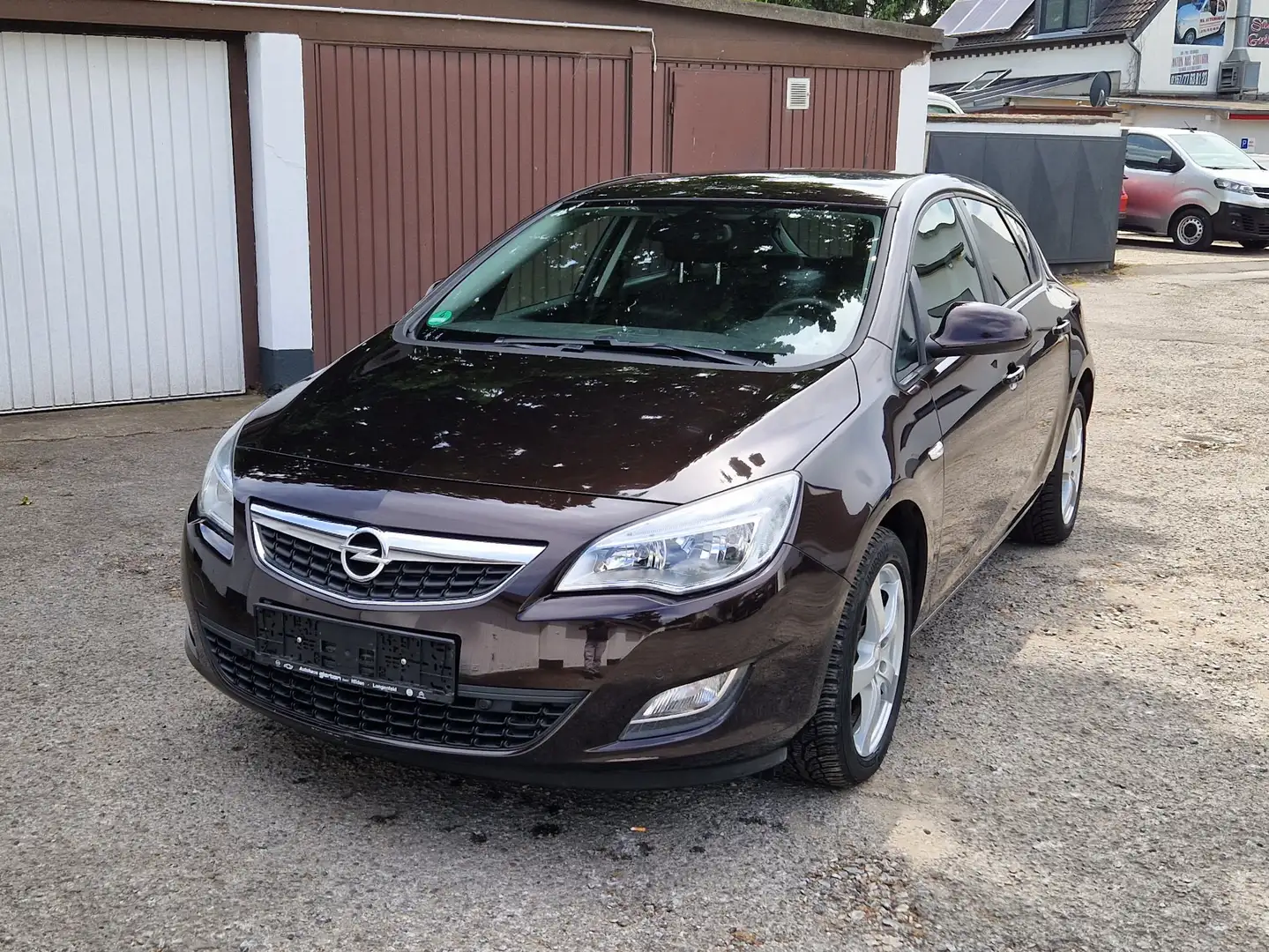 Opel Astra Design Edition Bronze - 2