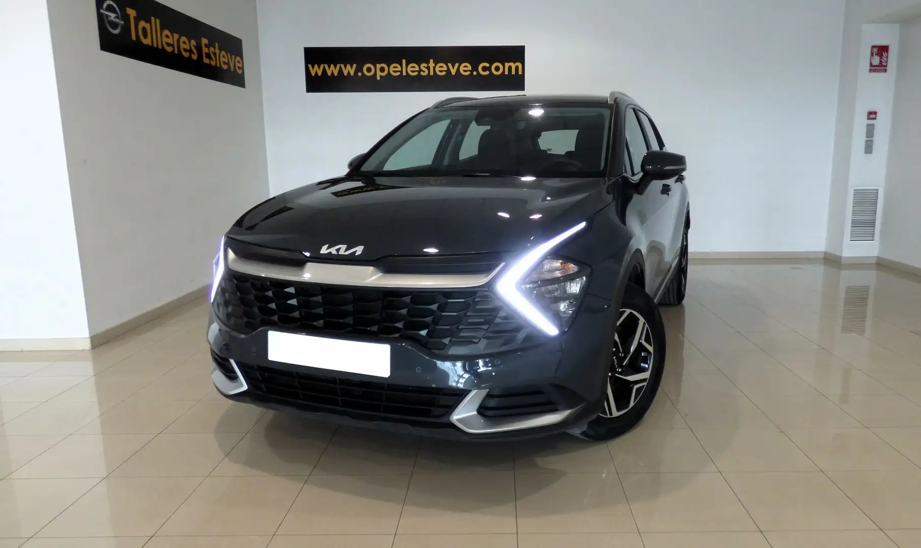 Kia Sportage Business 1.6 T-GDi MHEV 118kW 4x2 DCT Blanco - 2