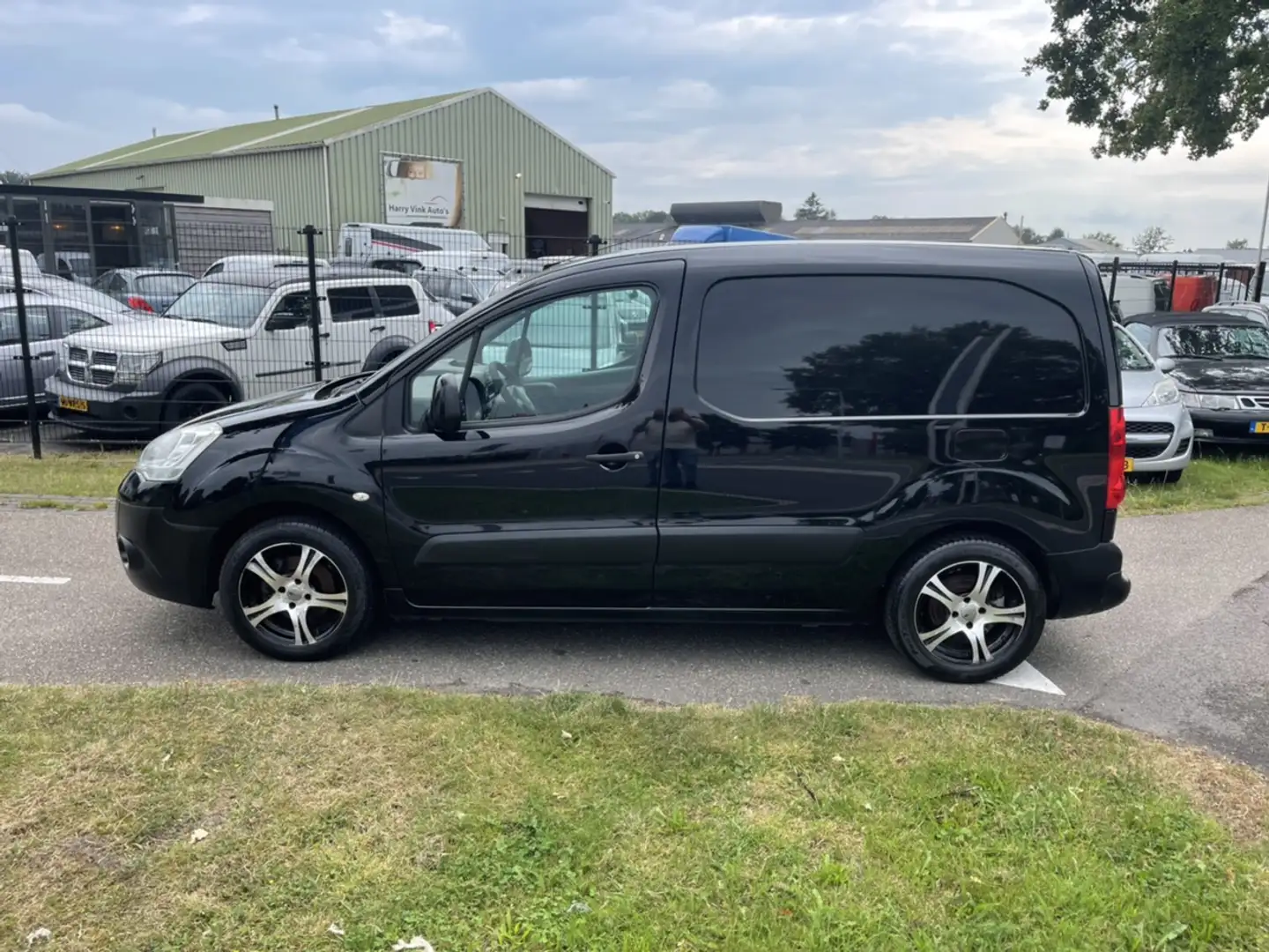Citroen Berlingo 1.6 HDI 500 Comfort | Airco | Bank | Parkeersensor Zwart - 2