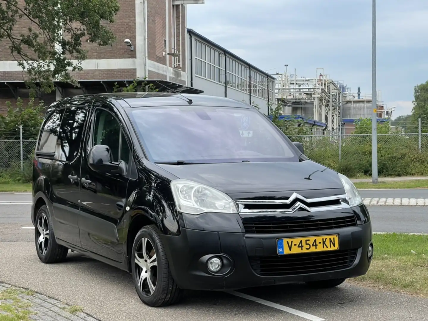 Citroen Berlingo 1.6 HDI 500 Comfort | Airco | Bank | Parkeersensor Zwart - 1
