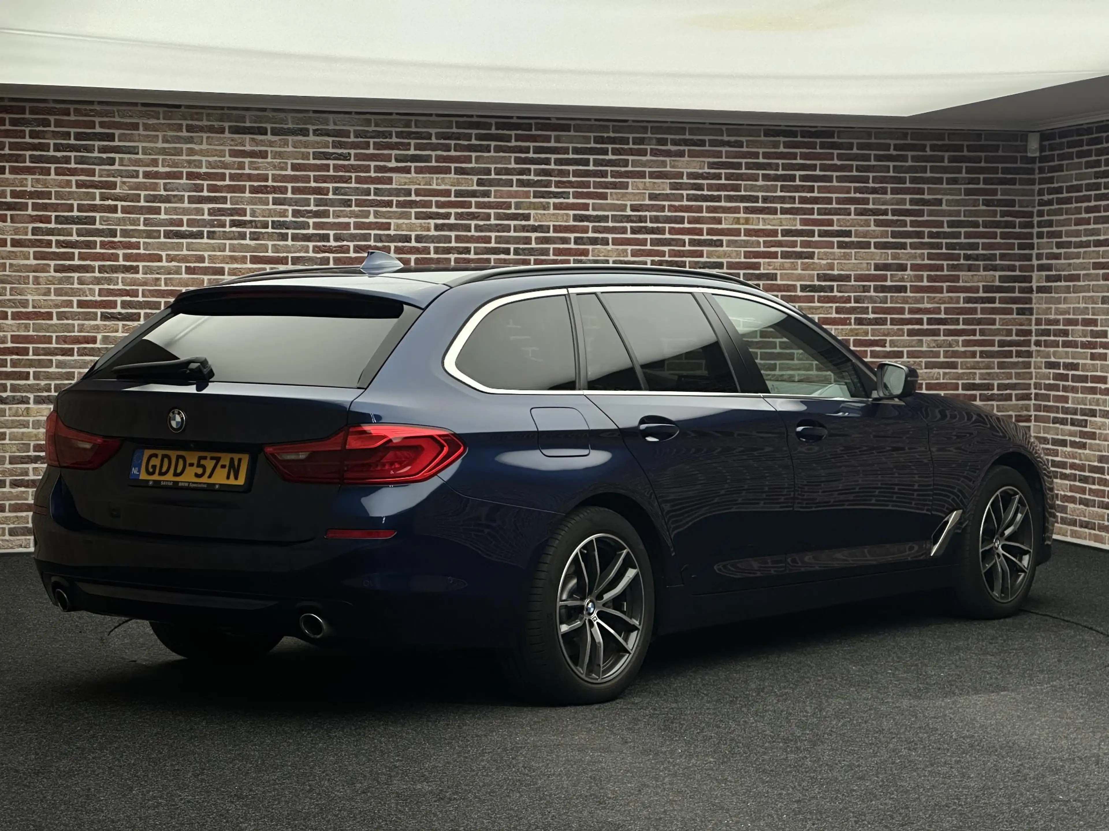 BMW 520 5-serie Touring 520d High Executive Edition Pano| — photo 2
