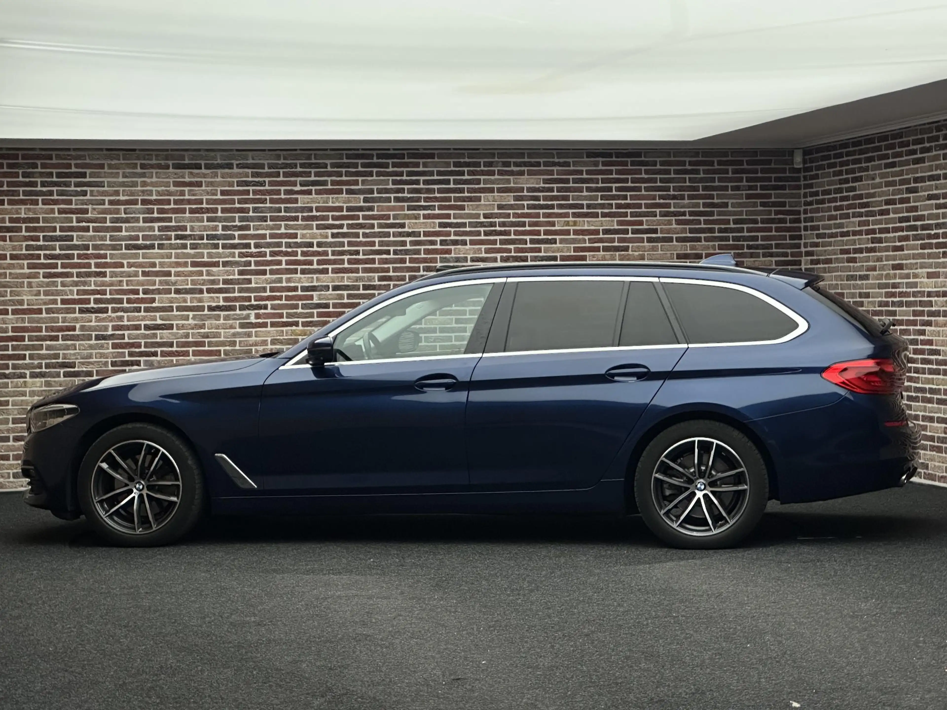 BMW 520 5-serie Touring 520d High Executive Edition Pano| — photo 6