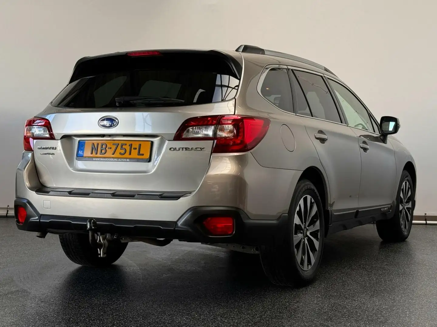 Subaru OUTBACK 2.5i Premium | Leder, Eyesight| Trekh, NL auto, Gri - 2