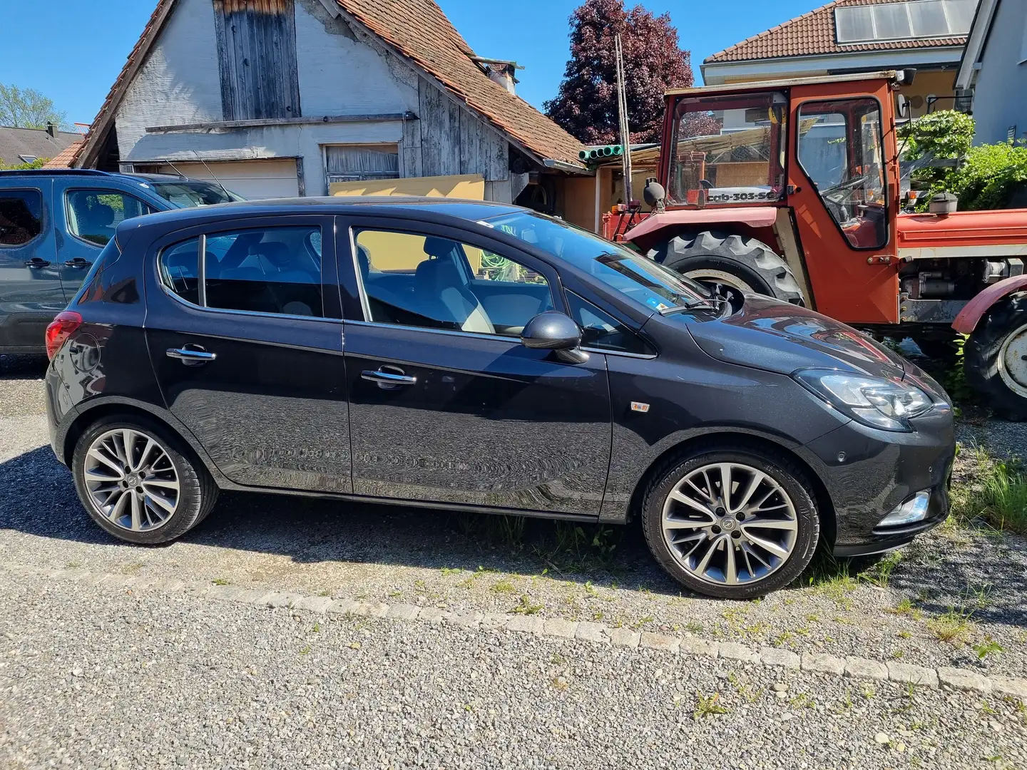 Opel Corsa-e Corsa 1,0 Turbo Ecotec Direct Inj. Edition Start/Stop System Edition Start/Stop System Schwarz - 2