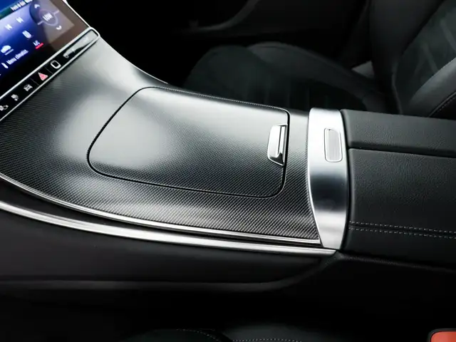 Mercedes-Benz GLC view 15