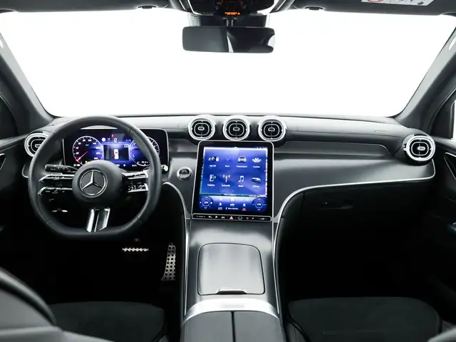 Mercedes-Benz GLC view 9