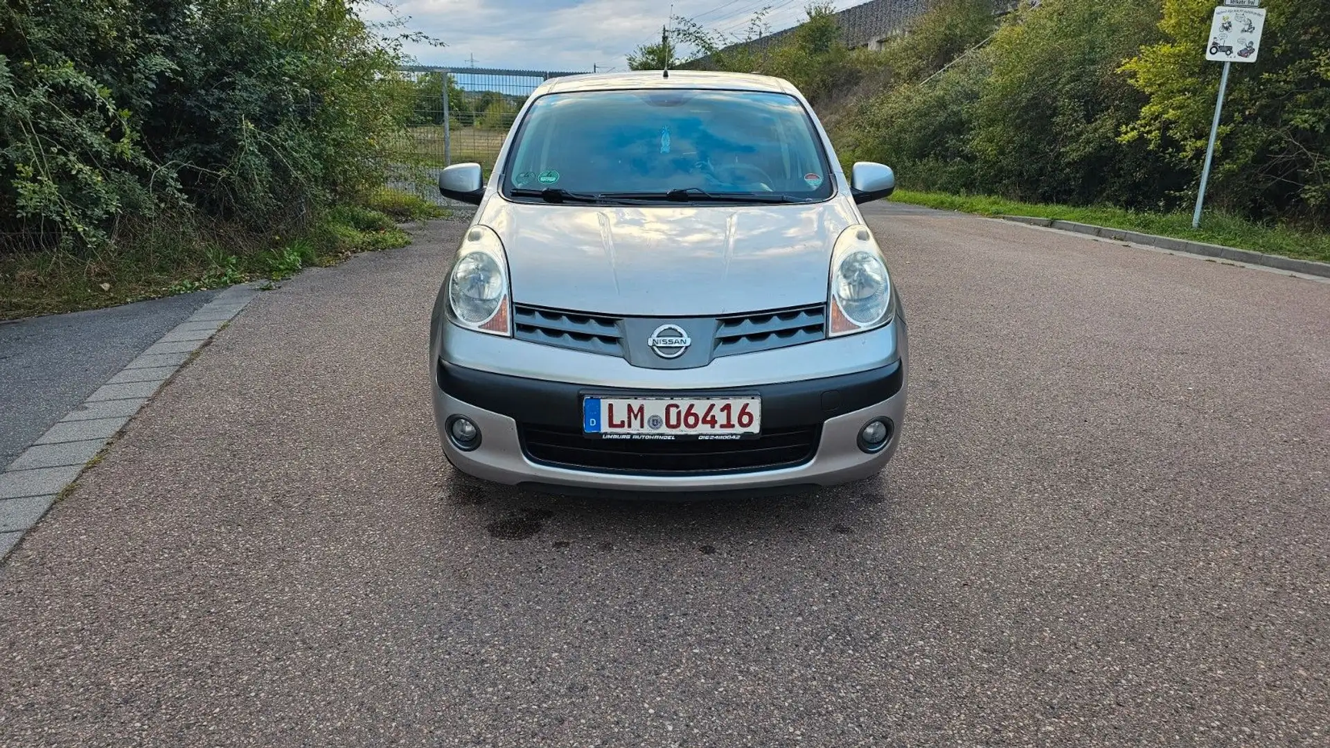 Nissan Note Acenta Grau - 1