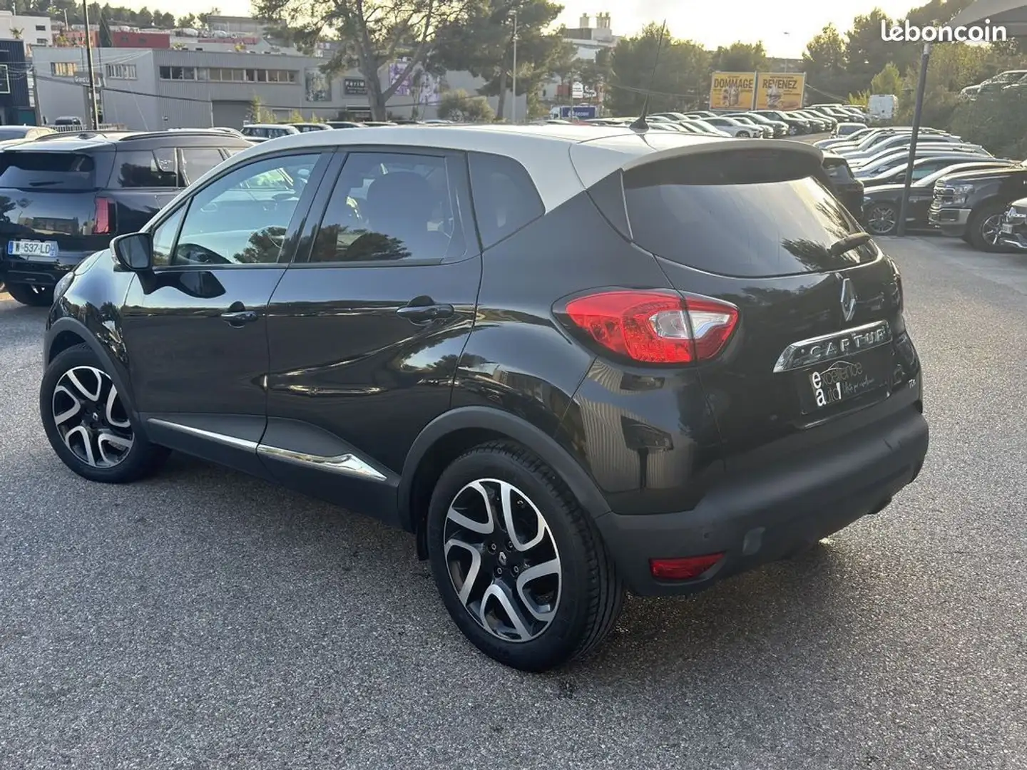 Renault Captur 0.9 TCE 90CH STOP&START ENERGY INTENS ECO² Noir - 2