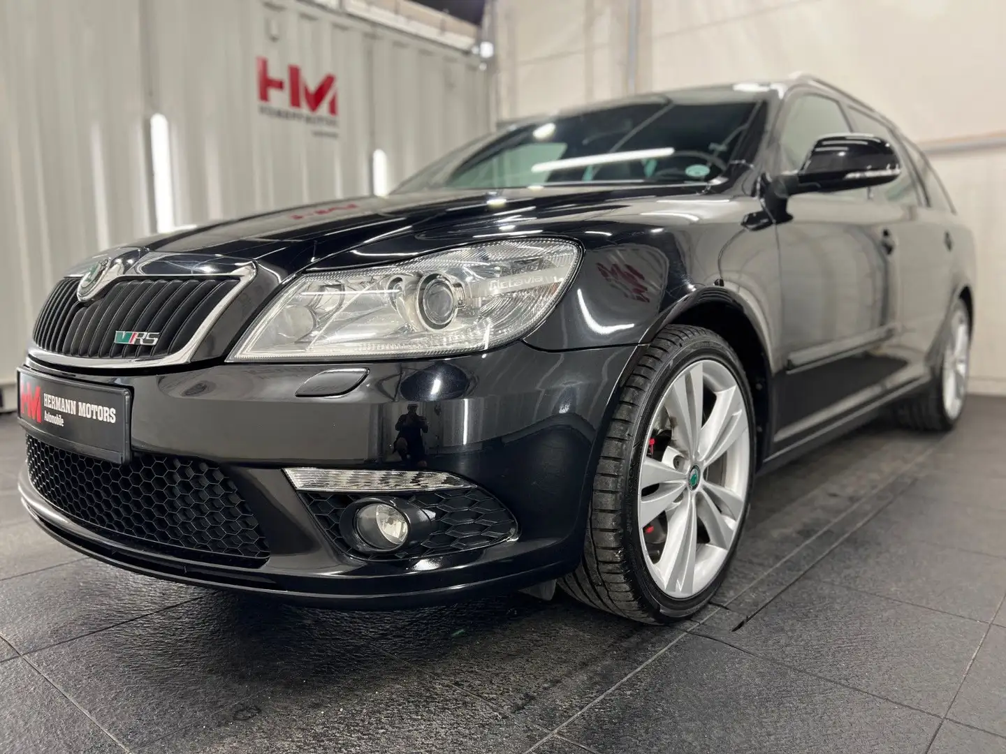 Skoda Octavia Combi 2.0 TFSI RS/Xenon/AHK/Tempo/SHZ Schwarz - 1