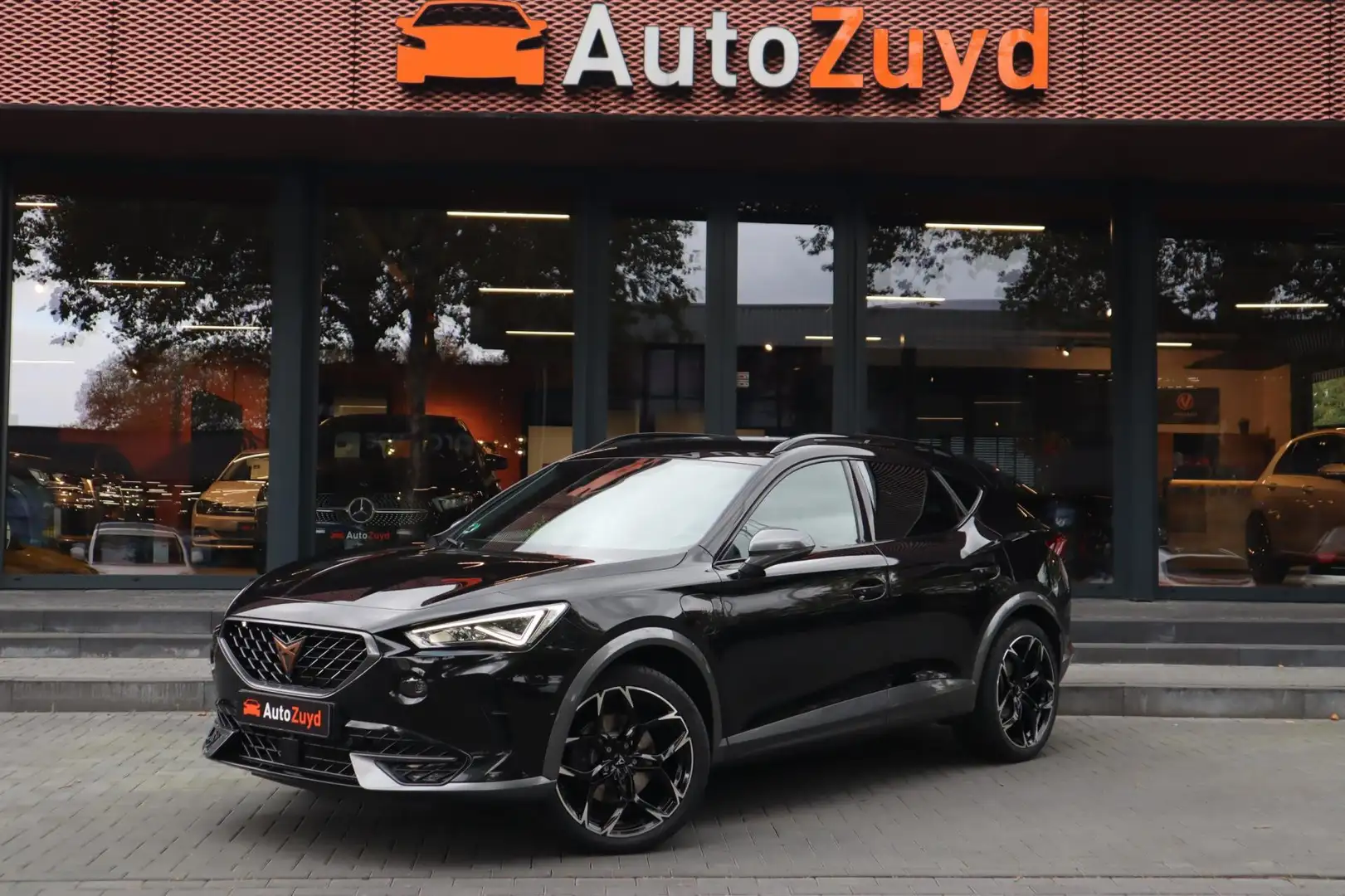 CUPRA Formentor 1.4 e-Hybrid Adrenaline Camera / Clima / Navi / 19 Noir - 1