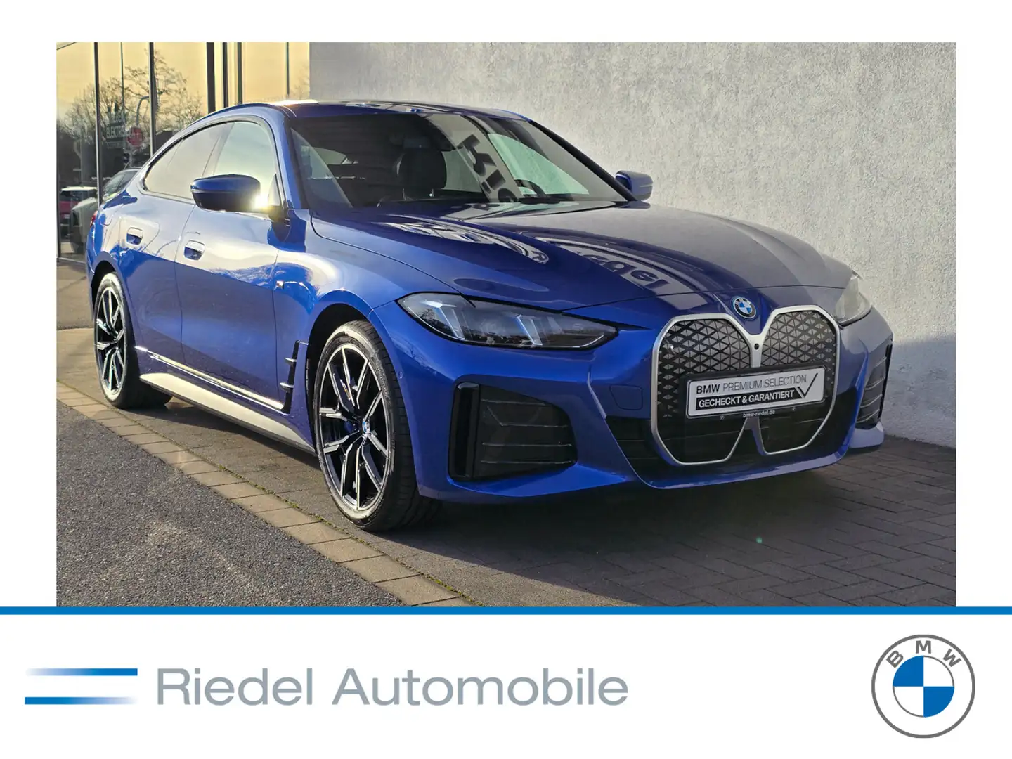 BMW i4 eDrive40 M Sportpaket AHK Head-Up adapLED 19" Blau - 1