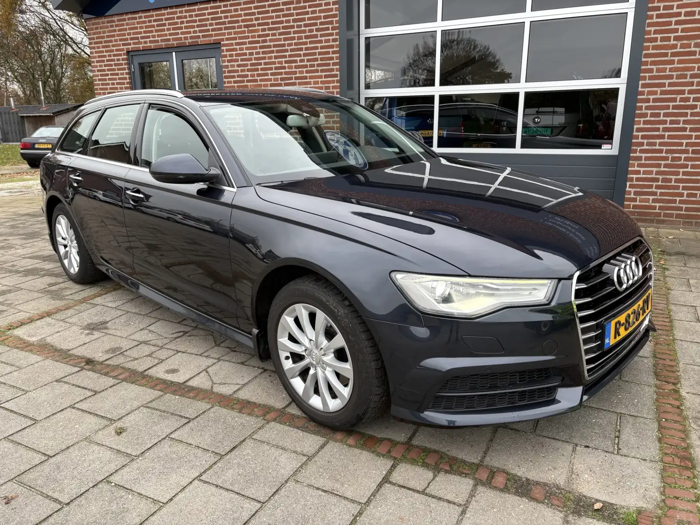 Audi A6 Avant 2.0 TDI Ultra Business Edition 110kw ( Tunin Blauw - 2