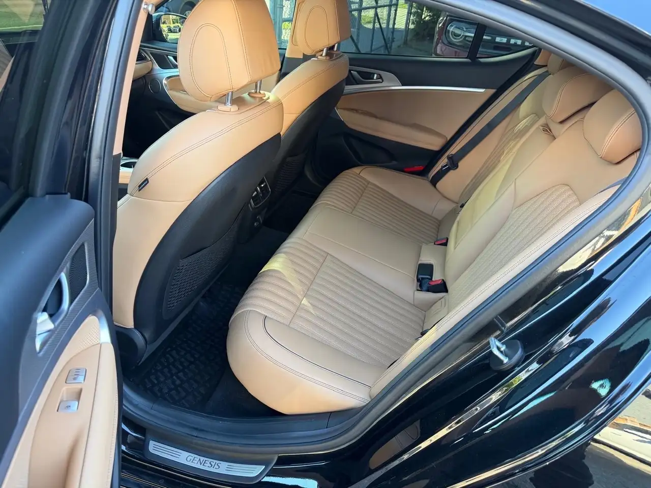 Genesis G70 снимка Genesis G70