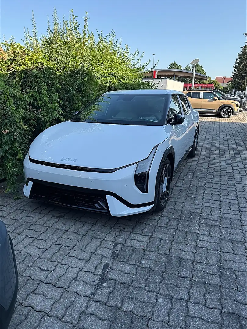 Kia EV4 HB FWD 81,4kWh GT-Line Weiß - 1