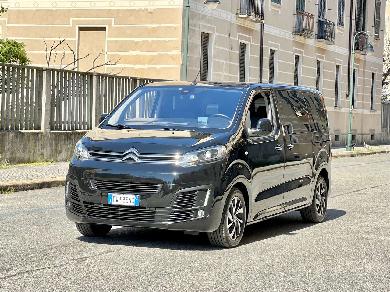 Citroen Spacetourer M 2.0 BlueHDi 180cv EAT8 8 Posti SHINE KM CERTIFICATI CITROEN-TETTO PANO-PELLE TOTALE-MASSAGGIO-PORTE ELETTRICHE-XENO-LED