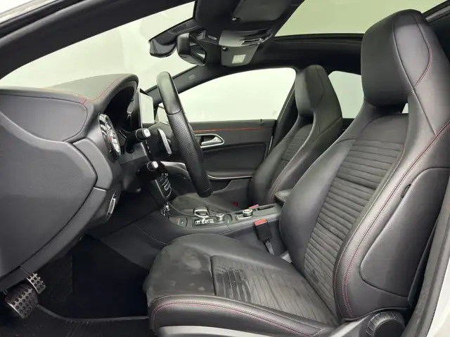 Mercedes-Benz Cla view 8