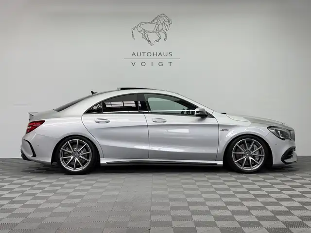 Mercedes-Benz Cla view 4