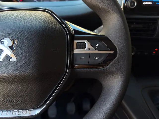 Peugeot Rifter view 21