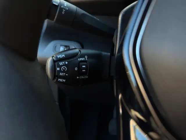 Peugeot Rifter view 23