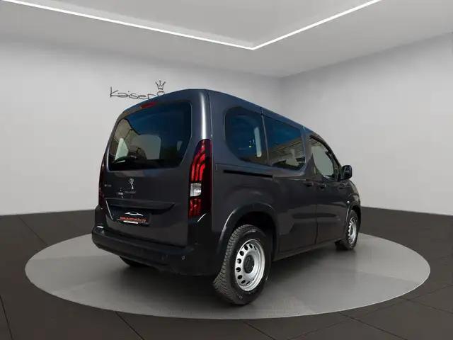 Peugeot Rifter view 8