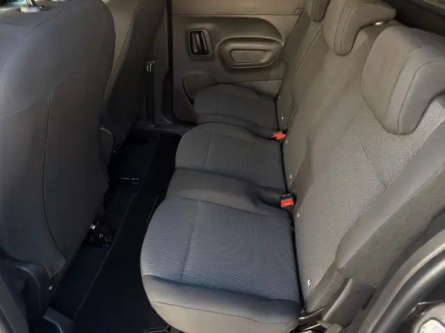 Peugeot Rifter view 16