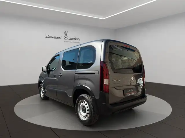 Peugeot Rifter view 6