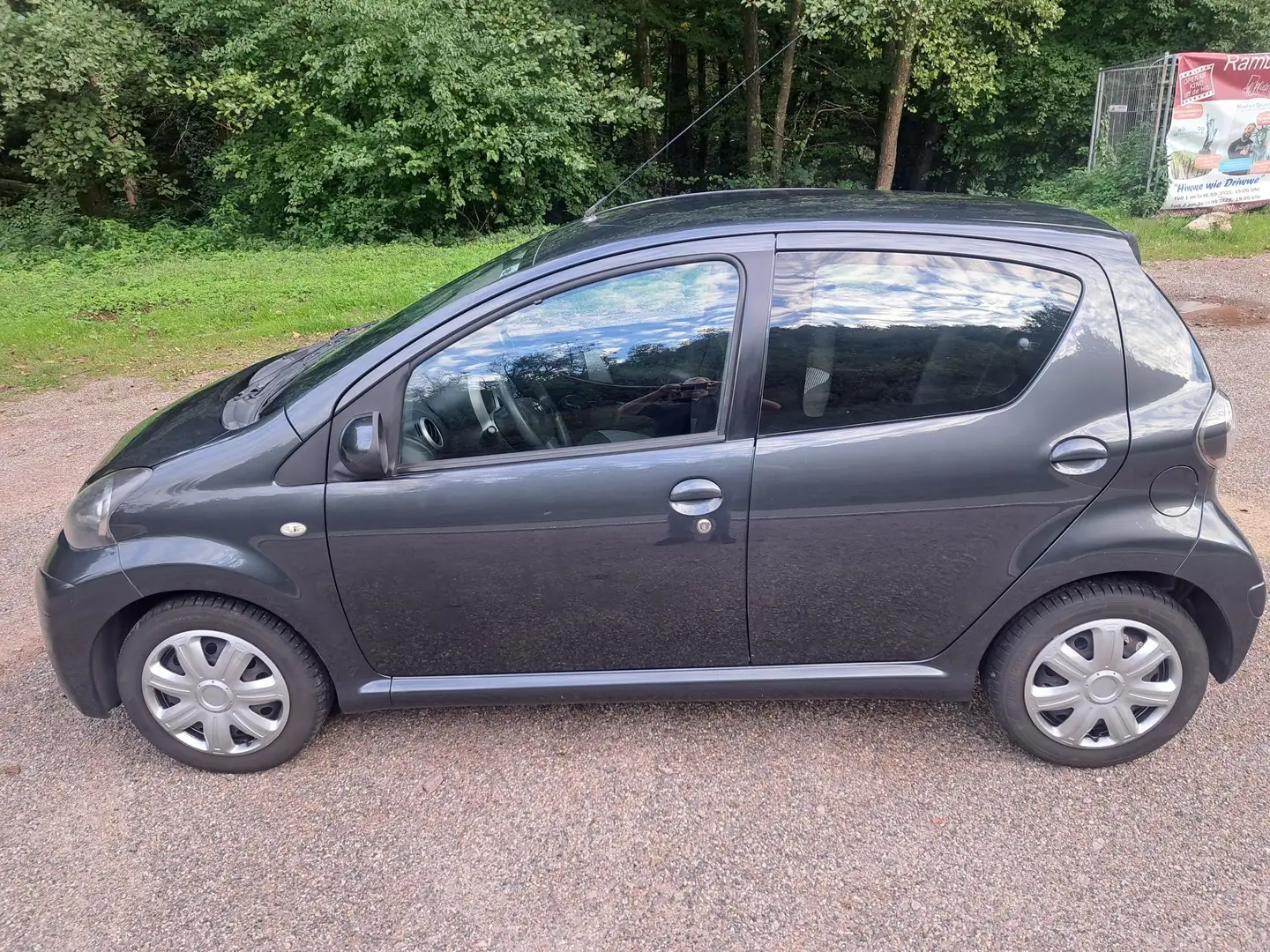 Toyota Aygo Aygo Connect Grau - 1