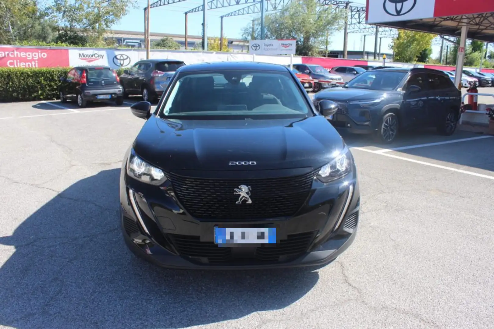 Peugeot 2008 PureTech 100 S&S Active Pack Schwarz - 1