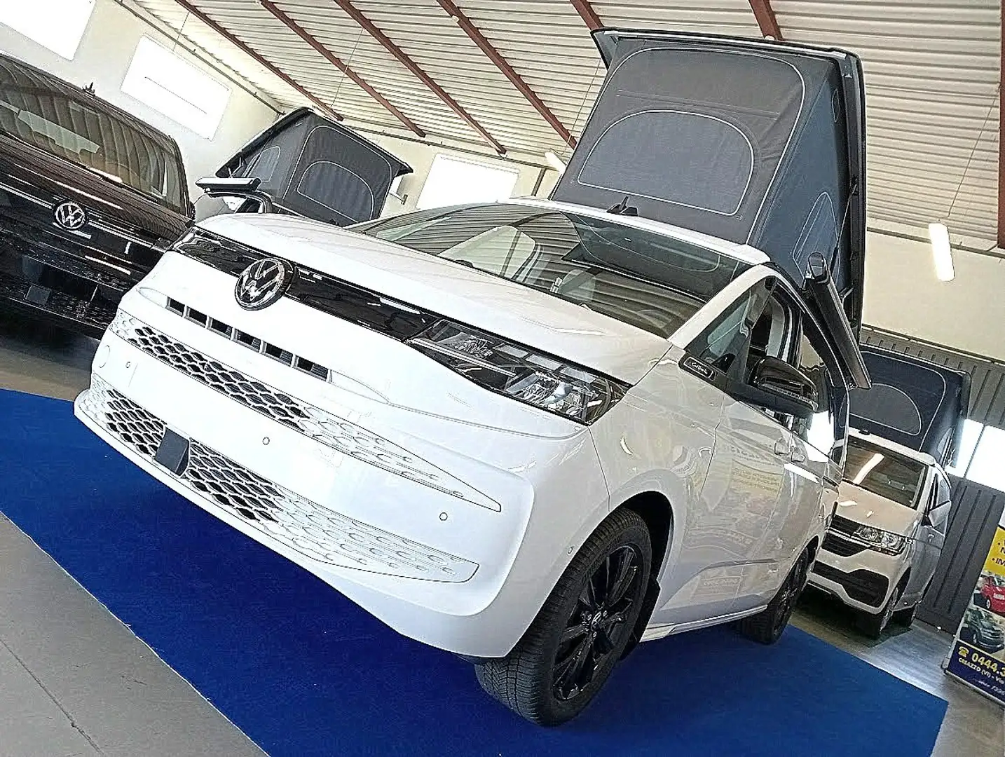 Volkswagen T7 California BEACH CAMPER 2.0 TDI 18" WEBASTO GANCIO LED 220V Bianco - 1