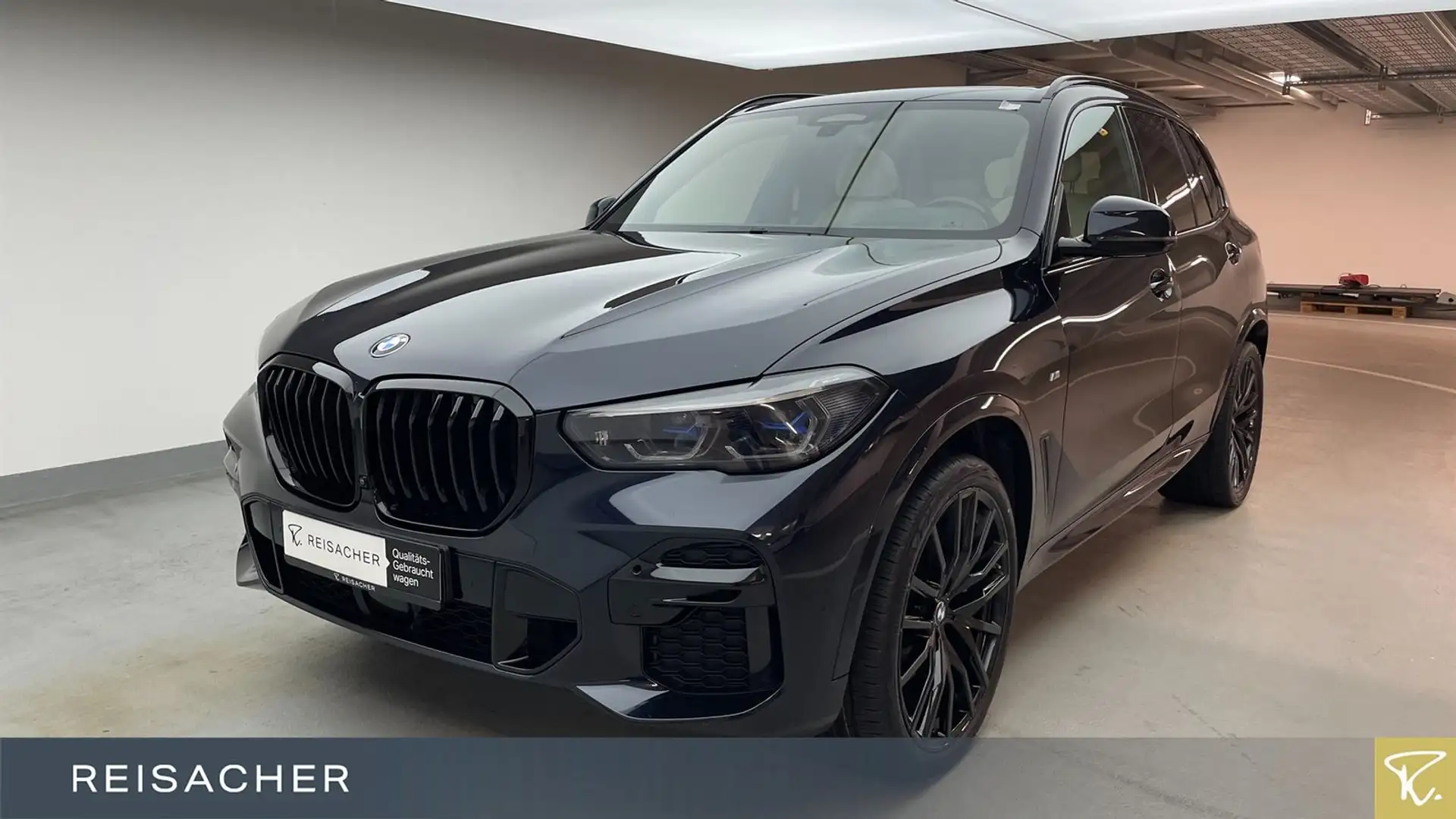 BMW X5 xDrive30d A M-Sport,Pano,AHK,DAProf,StdHzg Schwarz - 1