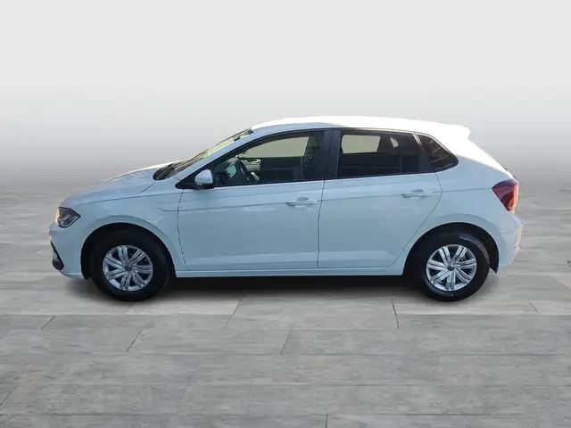 Volkswagen Polo view 2