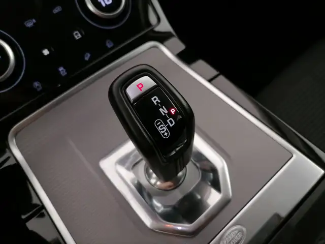 Land Rover Range Rover Evoque view 12