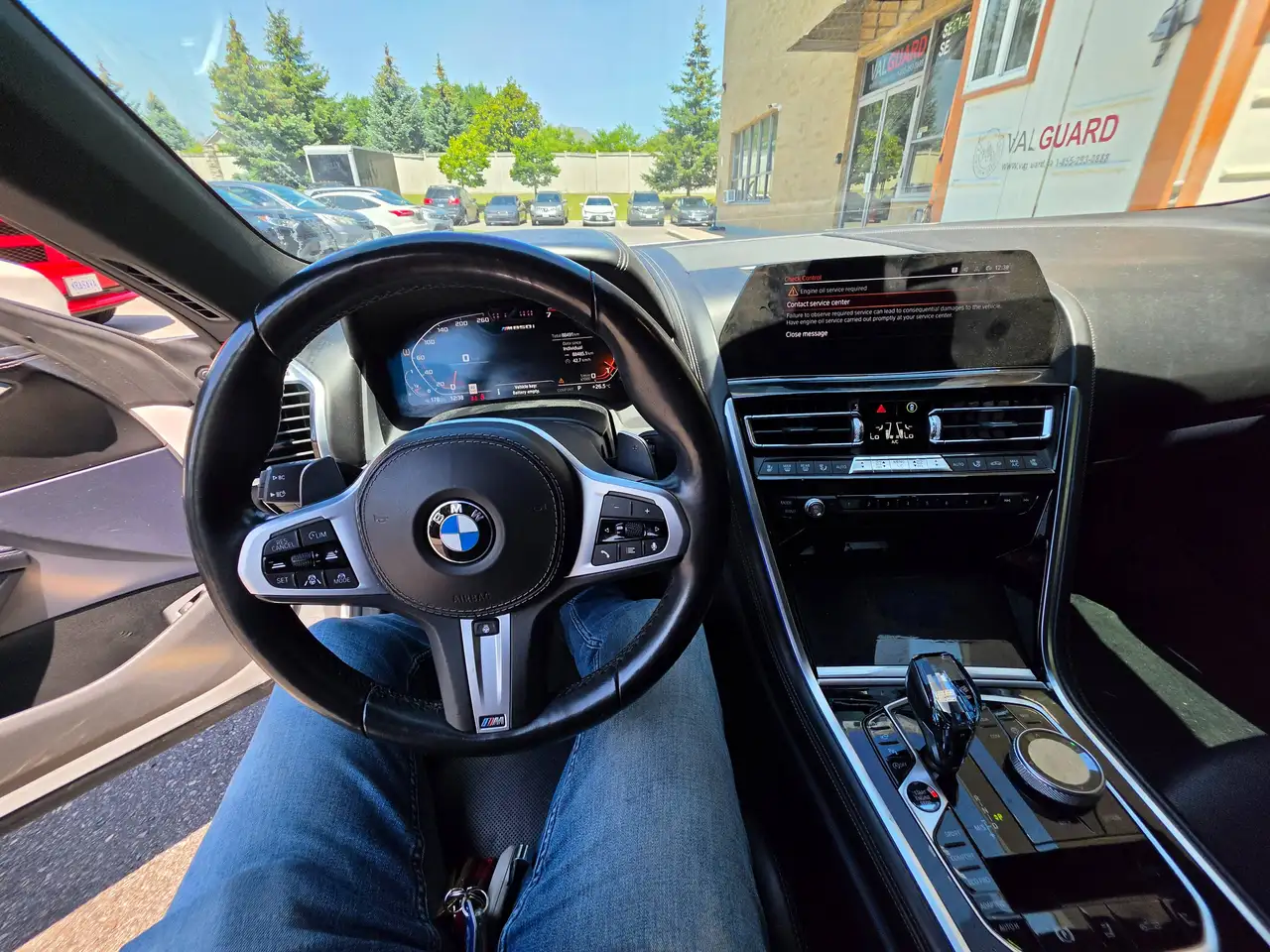 BMW 8 Series снимка BMW 8 Series