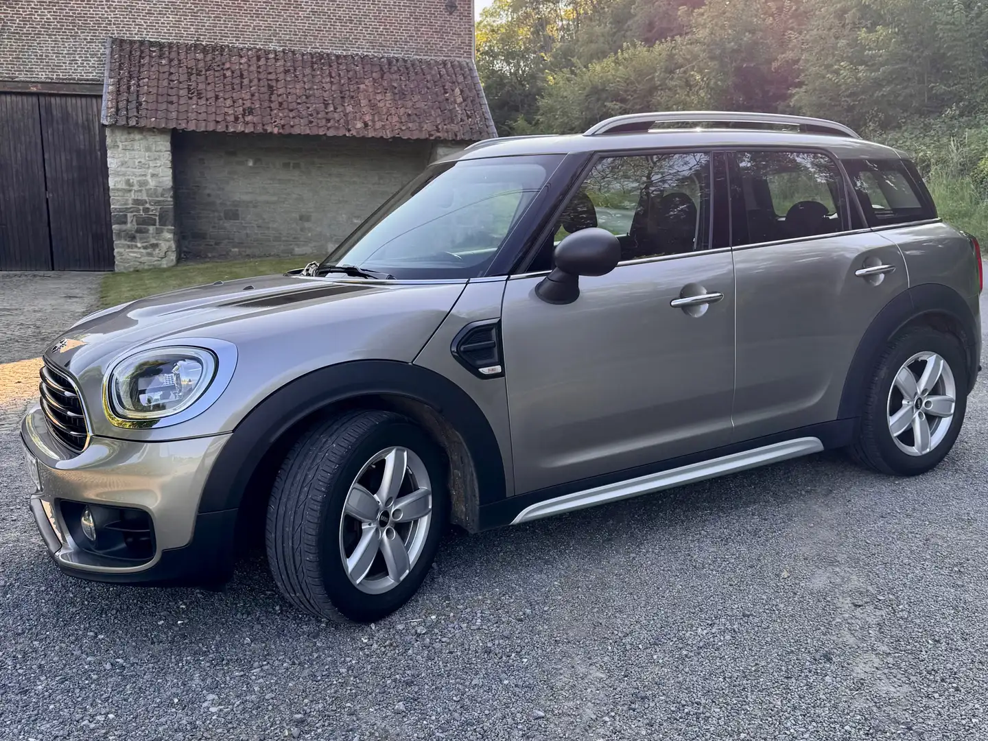 MINI One Countryman Mini Countryman 1.5 One OPF (EU6d-TEMP) Beige - 1