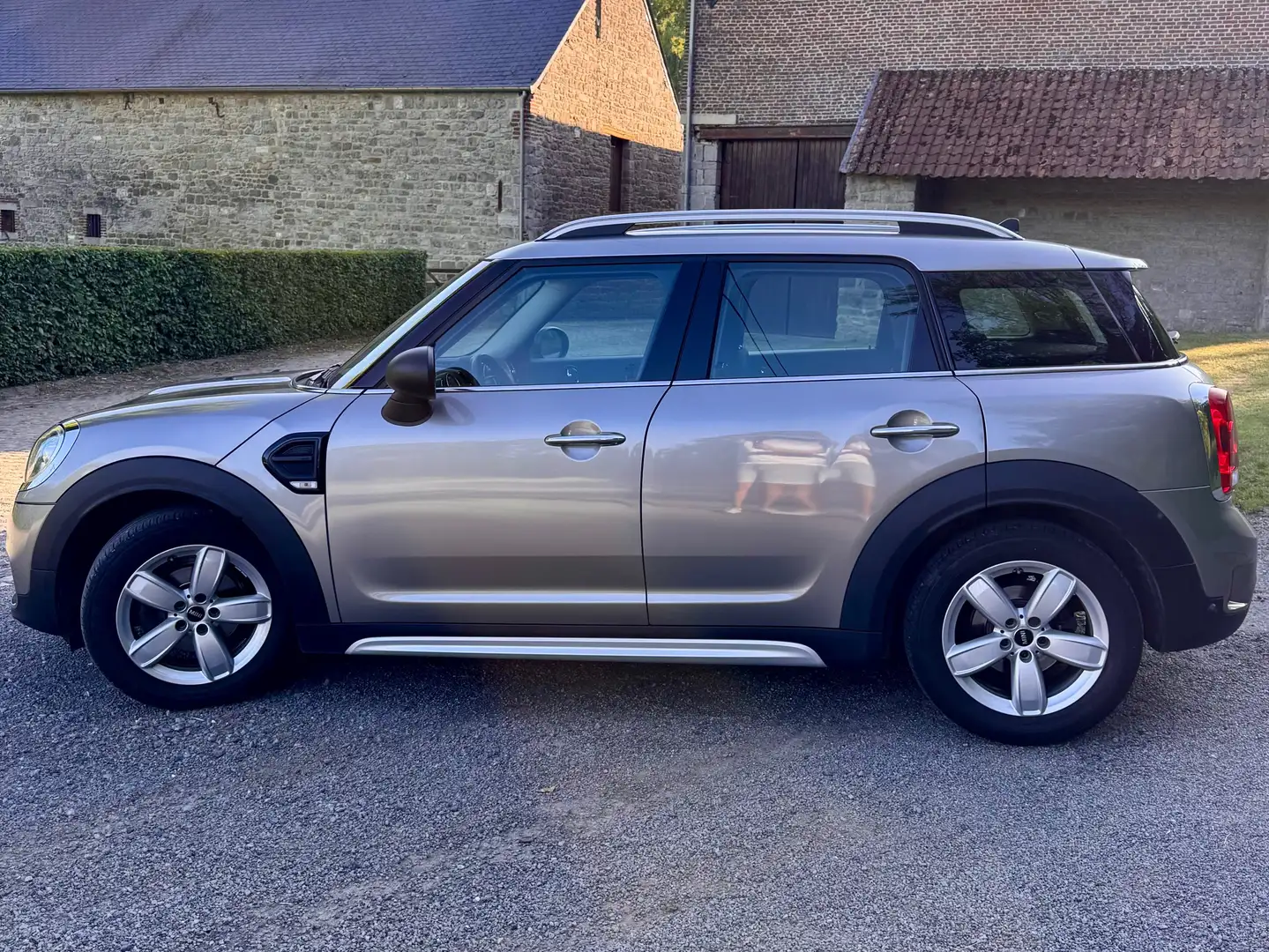 MINI One Countryman Mini Countryman 1.5 One OPF (EU6d-TEMP) Beige - 2