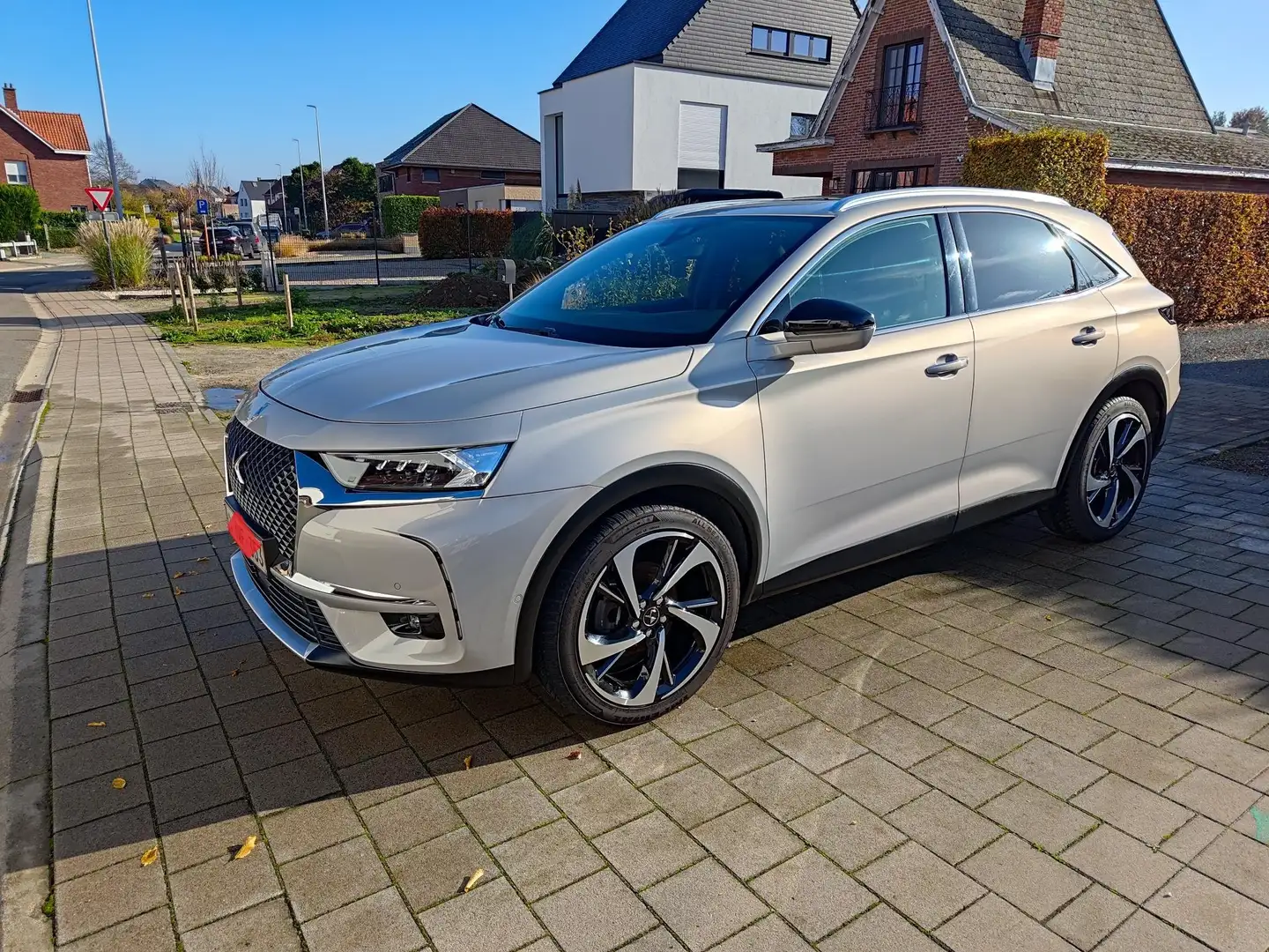 DS Automobiles DS 7 Crossback 1.5HDI grand Chic Argent - 1
