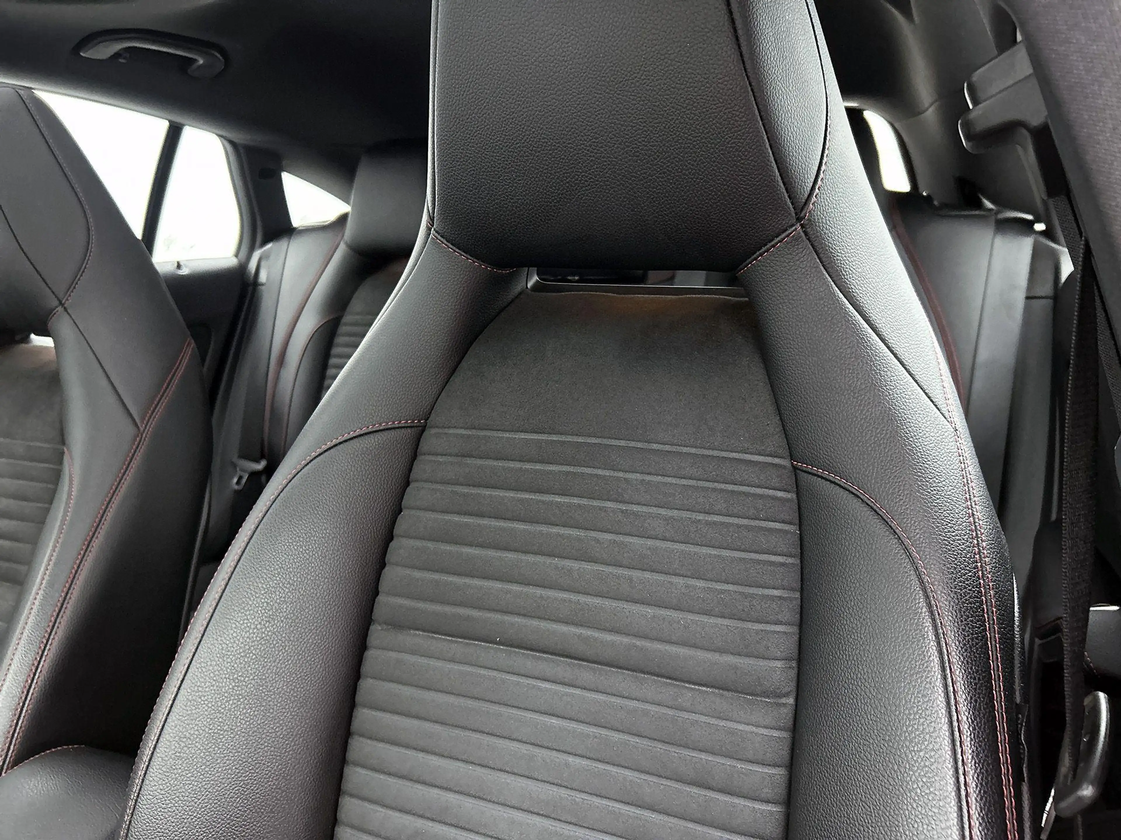 Mercedes-Benz CLA 180 Shooting Brake Business Solution AMG | Automaat | — photo 11