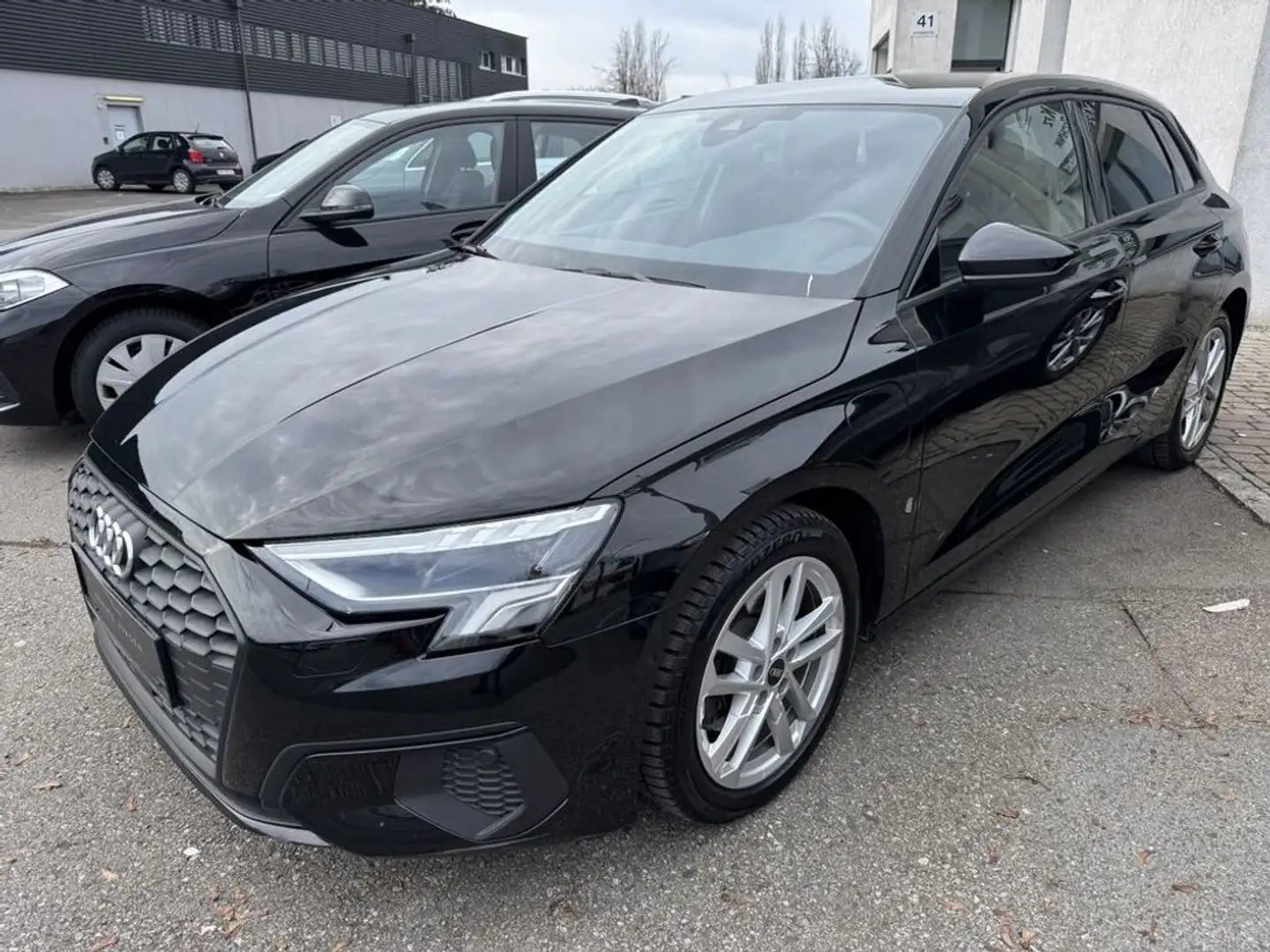 Audi A3 40 TFSI Hybrid 150PS/204PS Noir - 1