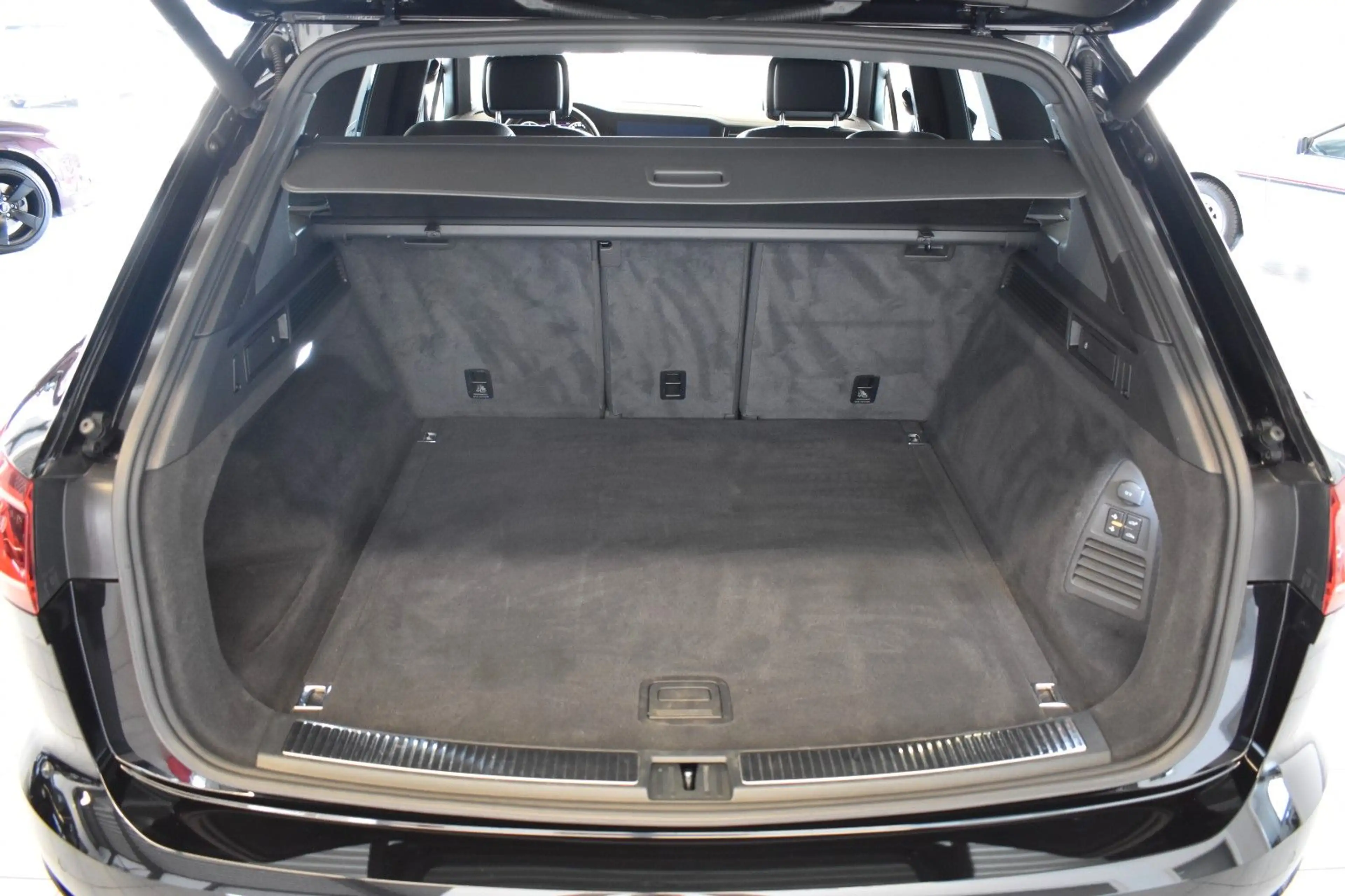 Volkswagen Touareg R-Line HUD/VIRTUAL/LUFT/SITZLÜFTUNG/AMBI — photo 15