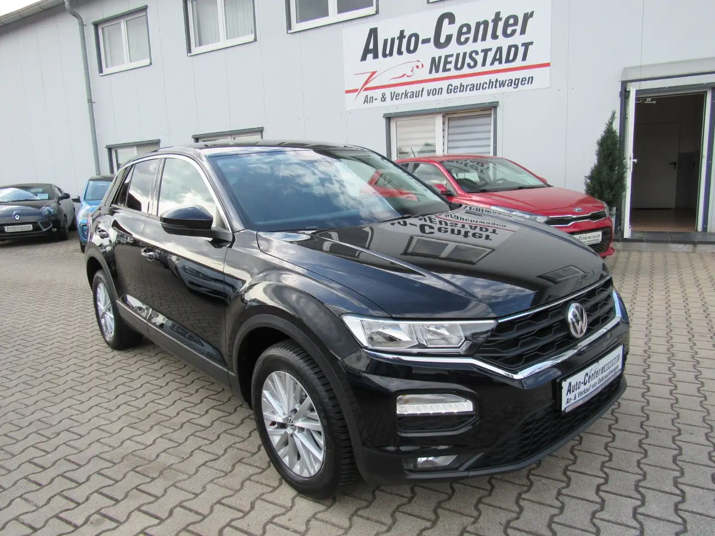 Volkswagen T-Roc NAVI, SH, PDC, ALLWETTERREIF.. Noir - 1