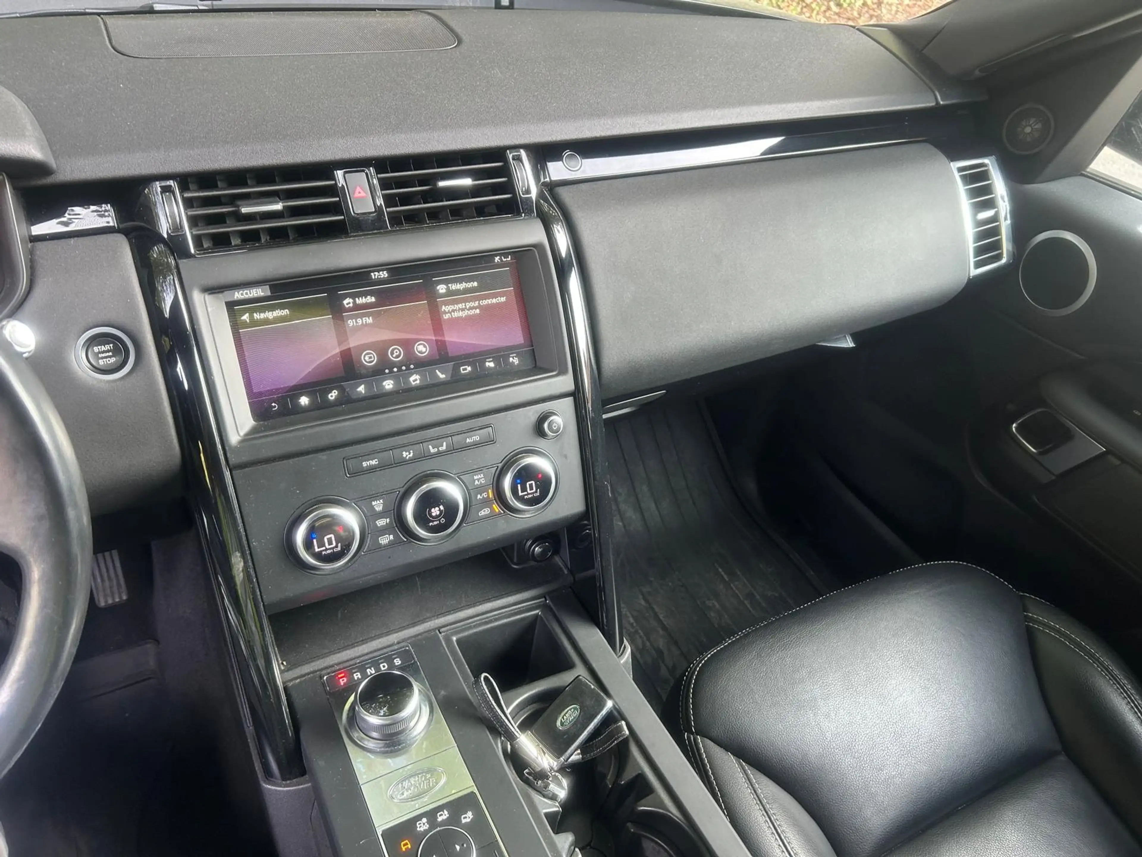 Land Rover Discovery Discovery 2.0 SD4 HSE Luxury (EU6d-TEMP) — photo 11
